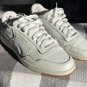 Reebok Women’s  8 White